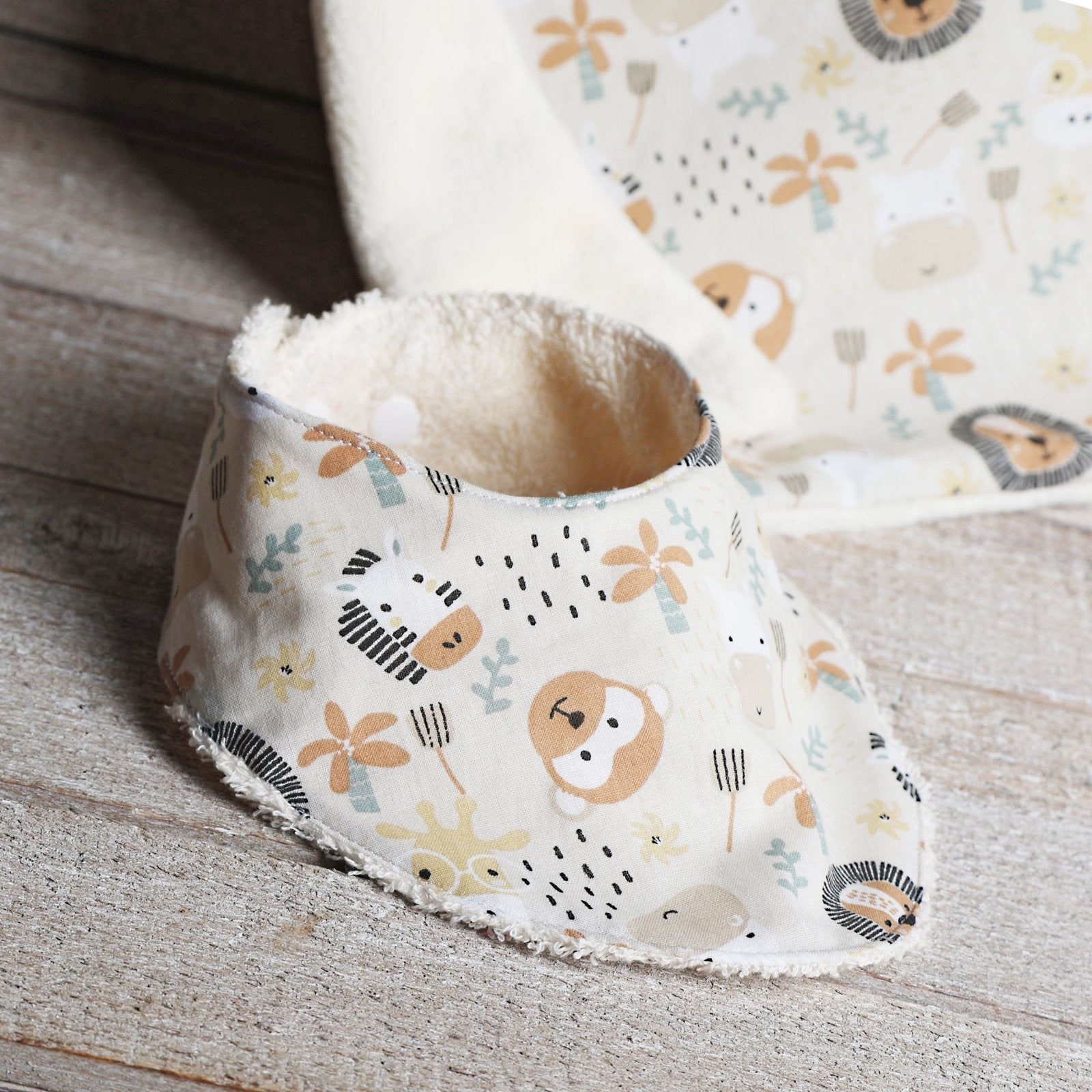 BANDANA BEBÉ ·SAVANA· - Happy Moments Baby