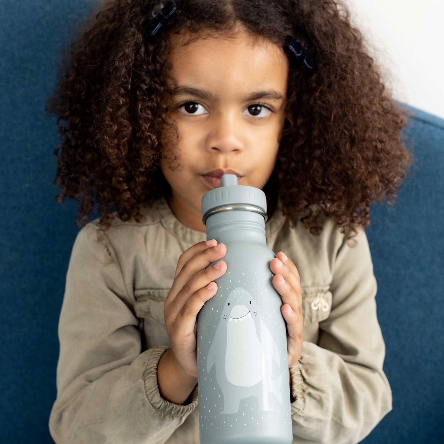 BOTELLA DE ACERO TRIXIE 500ML ·TIBURÓN· - Happy Moments Baby