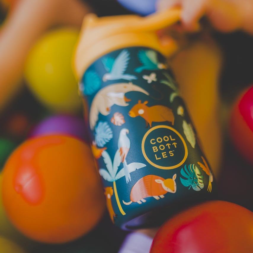 BOTELLA TÉRMICA COOL BOTTLES 350ML ·KIDDIES RAINFOREST REFUGE· - Happy Moments Baby