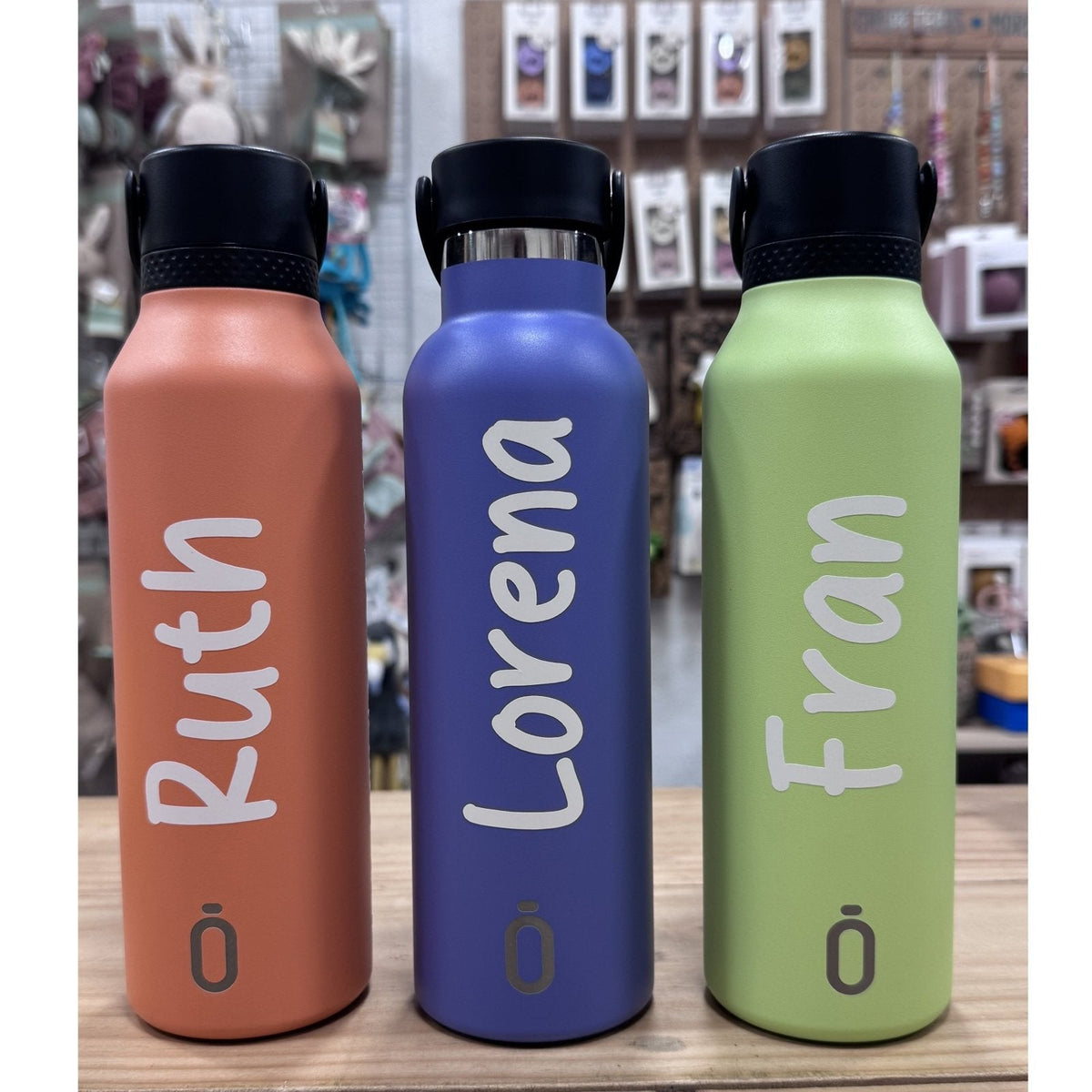 Ejemplo de personalización Runbott en otros colores: nombres Ruth, Lorena y Fran