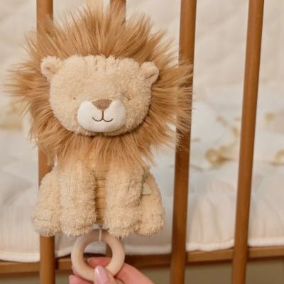 CAJA MUSICAL DE TELA LITTLE DUTCH ·LEÓN SAFARI FRIENDS· - Happy Moments Baby
