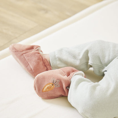 CAJA REGALO KALOO PATUCOS Y SONAJERO DE PULSERA ·CONEJO· - Happy Moments Baby