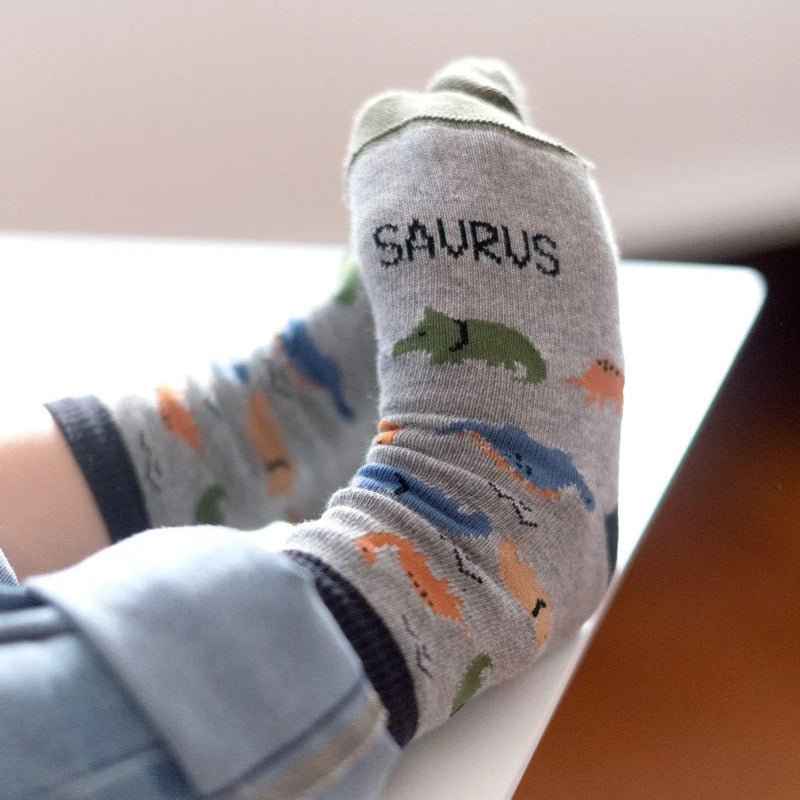 CALCETINES UO INFANTILES ·MINI - SAURUS GRIS· - Happy Moments Baby