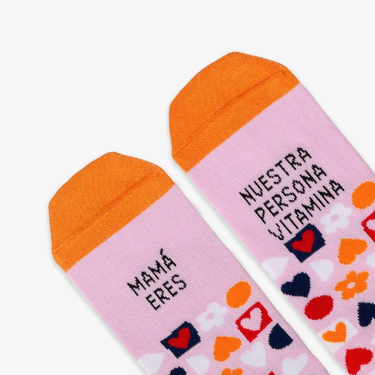 CALCETINES UO ·MAMÁ, ERES NUESTRA PERSONA VITAMINA· - Happy Moments Baby