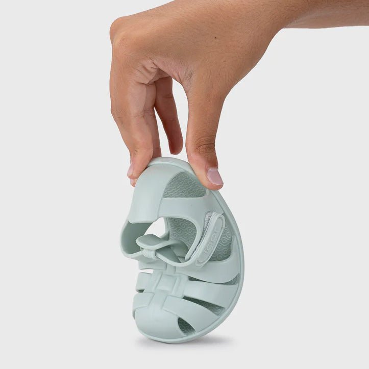 CANGREJERAS CON VELCRO RESPETUOSAS IGOR ·MENTA· - Happy Moments Baby