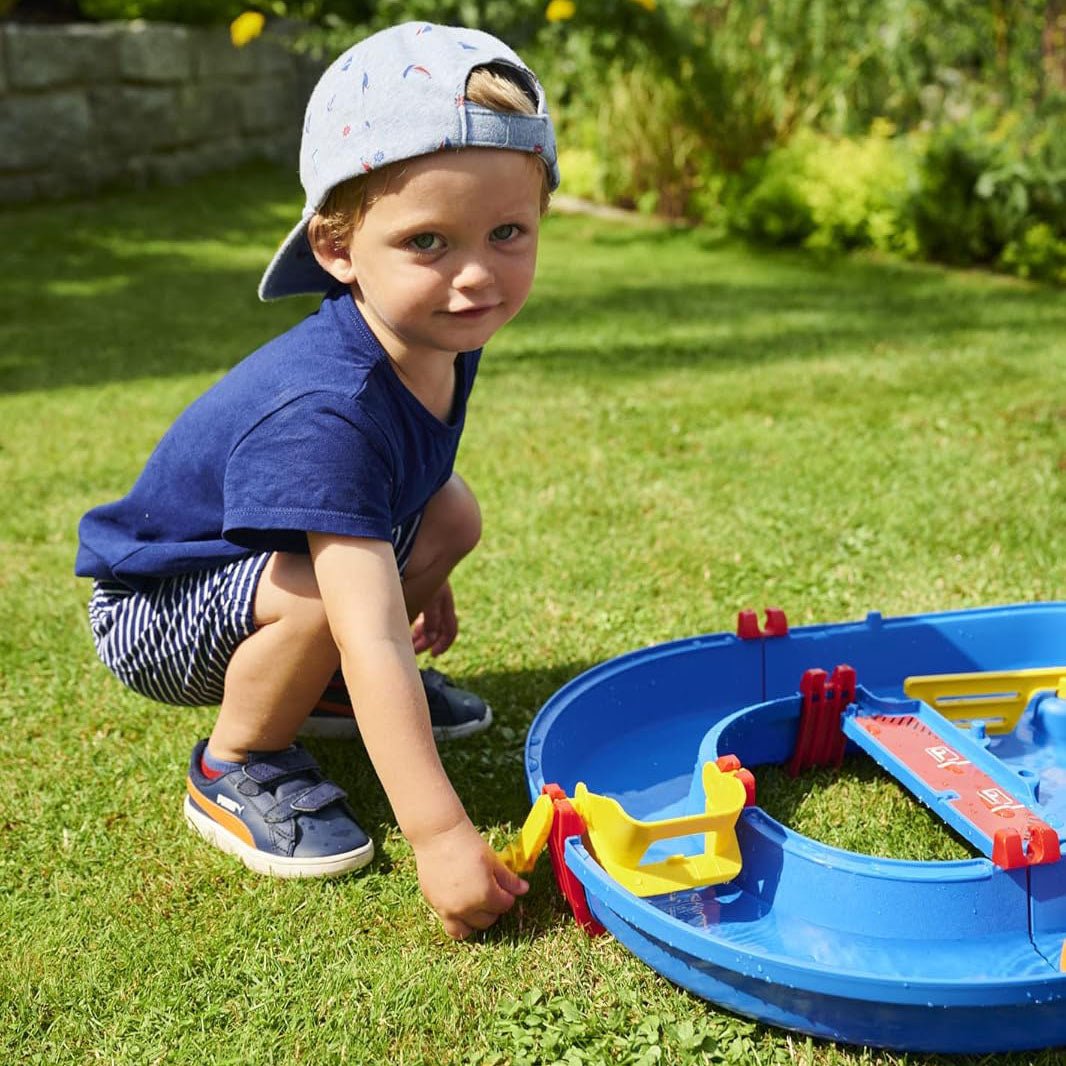 CIRCUITO DE JUEGO ACUÁTICO AQUAPLAY ·STARTER SET WATERWAY· - Happy Moments Baby