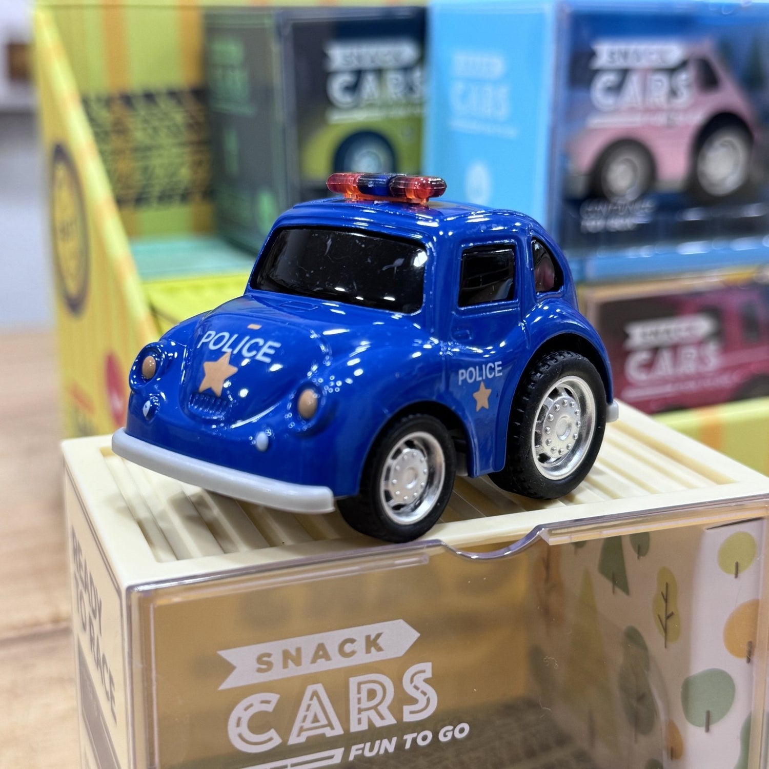 COCHE DE JUGUETE SNACK CARS ·COCHE POLICÍA· - Happy Moments Baby