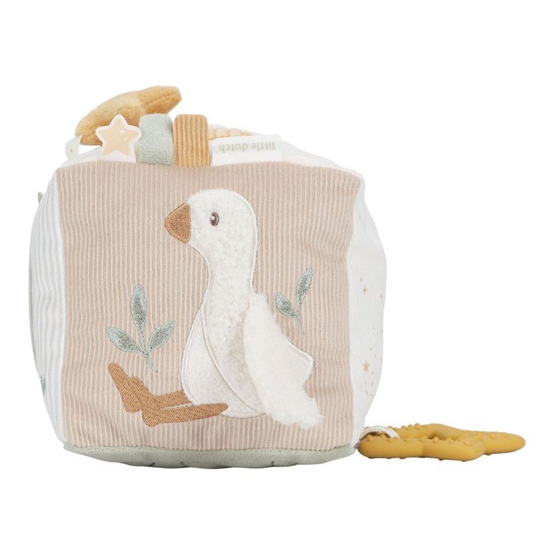 CUBO BLANDITO SENSORIAL DE ACTIVIDADES LITTLE DUTCH ·NEWBORN NATURA· - Happy Moments Baby