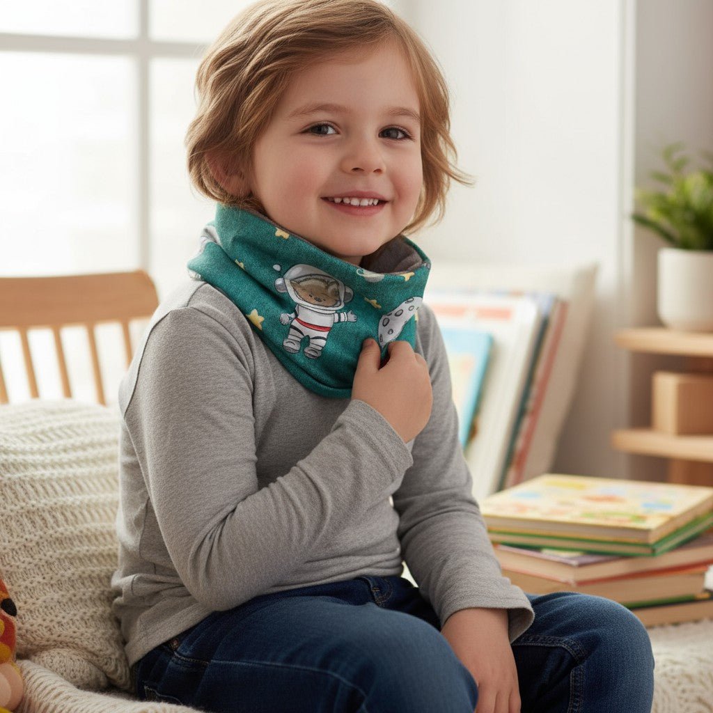 CUELLO INFANTIL CÁLIDO ·SPACE· - Happy Moments Baby