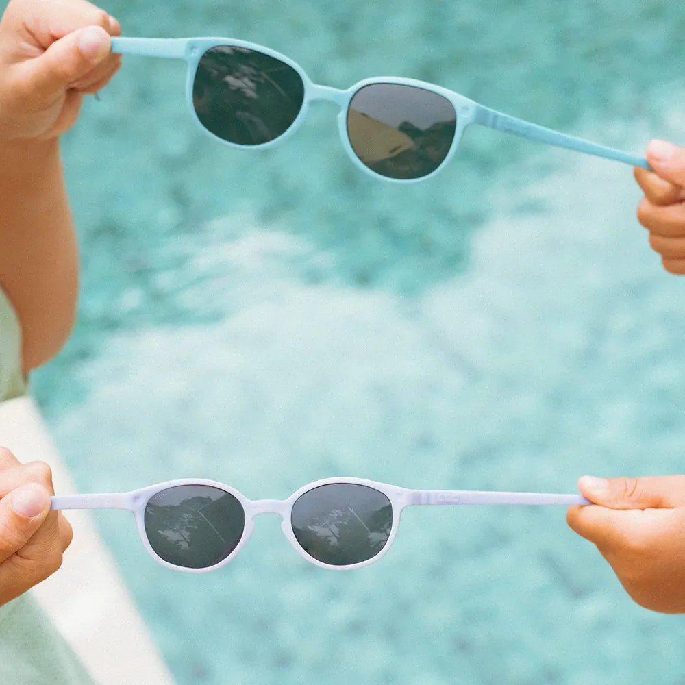 GAFAS FLEXIBLES DE PROTECCIÓN SOLAR (2 - 4 AÑOS) ·WAZZ LAVANDA· - Happy Moments Baby