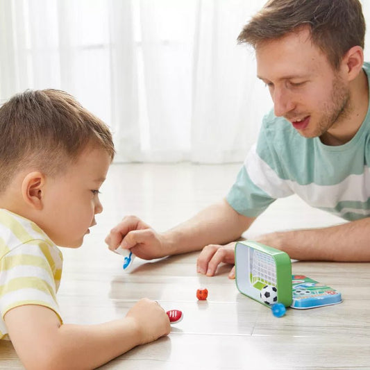 JUEGO DE BOLSILLO HAPE ·FUTBOL DE DEDOS· - Happy Moments Baby