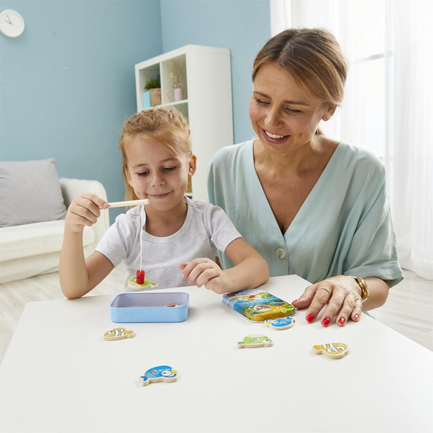 JUEGO DE BOLSILLO HAPE ·VAMOS DE PESCA· - Happy Moments Baby