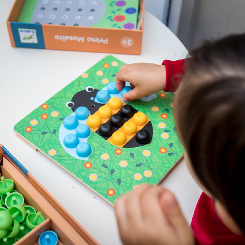 JUEGO EDUCATIVO DJECO ·MOSAICO PRIMO· - Happy Moments Baby