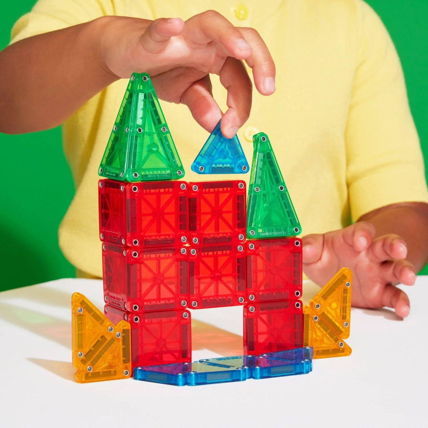 JUEGO MAGNÉTICO DE CONSTRUCCIÓN MAGNA-TILES ·MICROMAGS 26 PIEZAS·