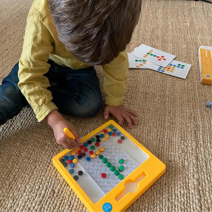 JUEGO MAGNÉTICO DE DIBUJO ·IMADOTS MINI· - Happy Moments Baby