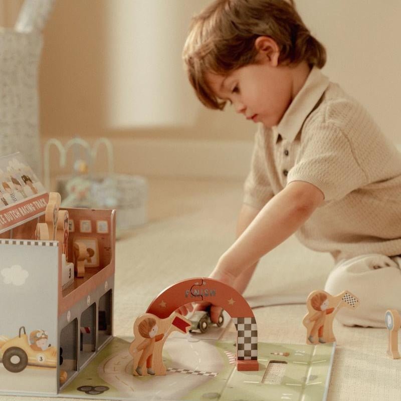 JUGUETE DE MADERA LITTLE DUTCH ·CAJA DE JUEGO CON PISTA DE CARRERAS· - Happy Moments Baby