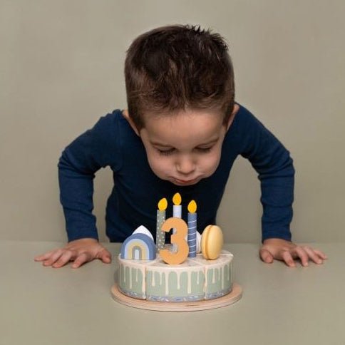 JUGUETE DE MADERA LITTLE DUTCH ·PASTEL DE CUMPLEAÑOS AZUL· - Happy Moments Baby