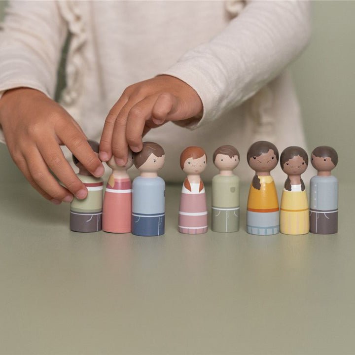 JUGUETE DE MADERA LITTLE DUTCH ·SET FAMILIA ROSA CASA DE MUÑECAS· - Happy Moments Baby