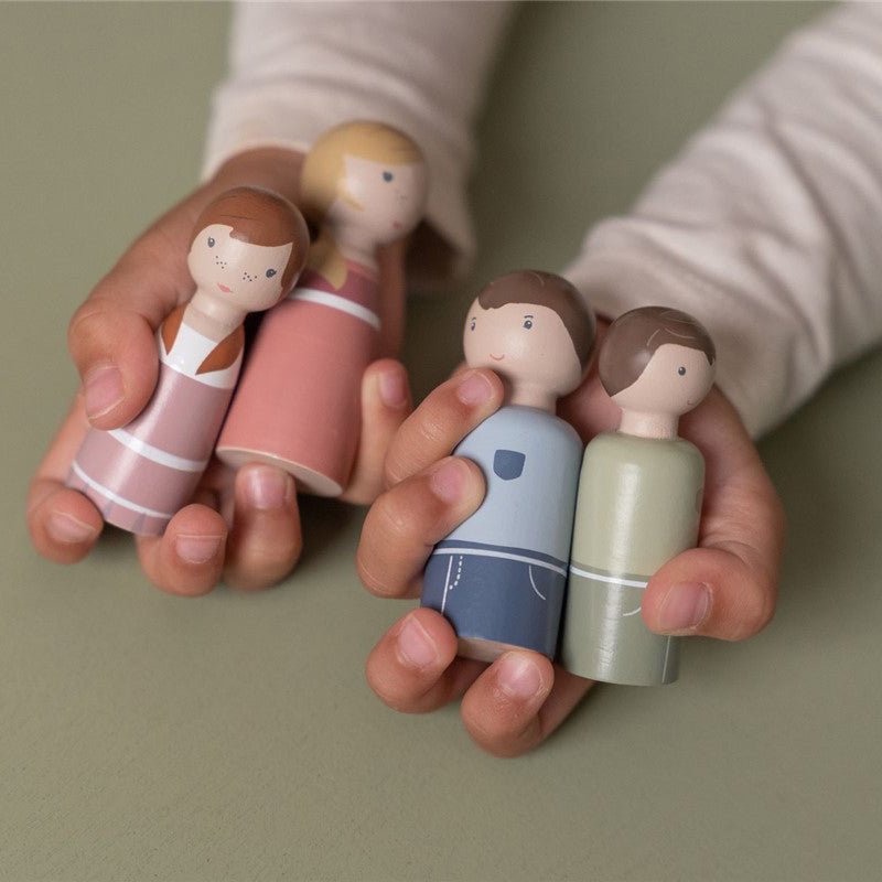 JUGUETE DE MADERA LITTLE DUTCH ·SET FAMILIA ROSA CASA DE MUÑECAS· - Happy Moments Baby