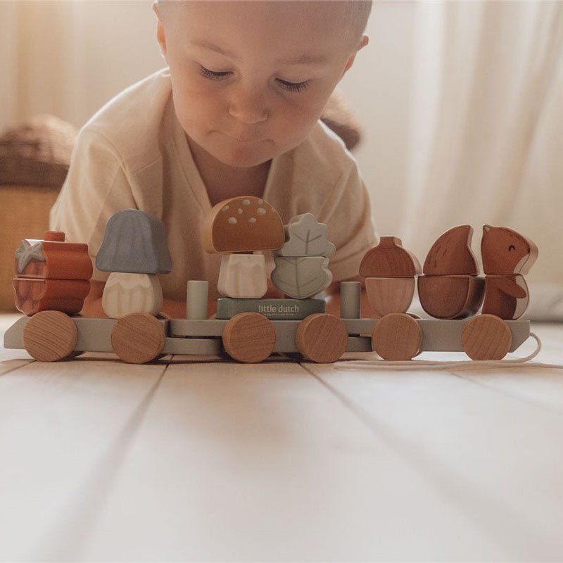 JUGUETE DE MADERA LITTLE DUTCH ·TREN APILABLE FOREST FRIENDS· - Happy Moments Baby