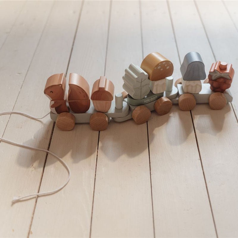 JUGUETE DE MADERA LITTLE DUTCH ·TREN APILABLE FOREST FRIENDS· - Happy Moments Baby