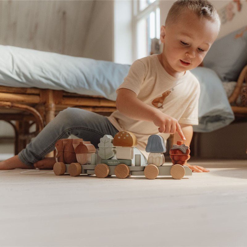JUGUETE DE MADERA LITTLE DUTCH ·TREN APILABLE FOREST FRIENDS· - Happy Moments Baby