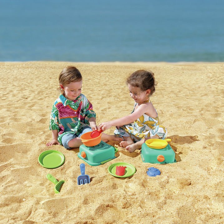 JUGUETE DE PLAYA HAPE ·SANDY CHEF - SET DE COCINA PARA ARENA· - Happy Moments Baby