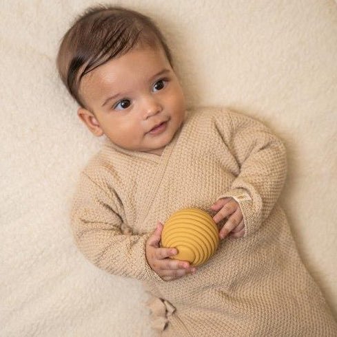 JUGUETE DE SILICONA LITTLE DUTCH ·SET DE 3 PELOTAS SENSORIALES LITTLE FARM· - Happy Moments Baby