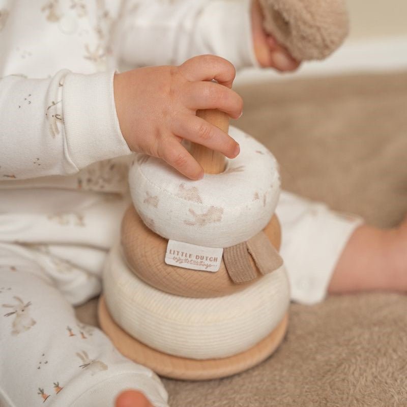 JUGUETE DE TELA LITTLE DUTCH ·ANILLOS APILABLES BLANDITOS BABY BUNNY· - Happy Moments Baby