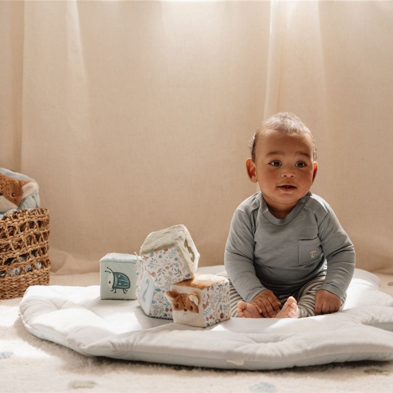 JUGUETE DE TELA LITTLE DUTCH ·CUBOS APILABLES FOREST FRIENDS· - Happy Moments Baby