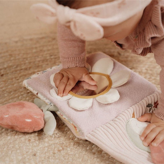JUGUETE DE TELA LITTLE DUTCH ·LIBRO BLANDO ACTIVIDADES FAIRY GARDEN· - Happy Moments Baby