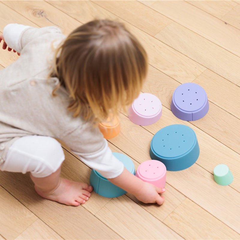 JUGUETE SENSORIAL OPPI ·TORRE DE SILICONA APILABLE STAK· - Happy Moments Baby