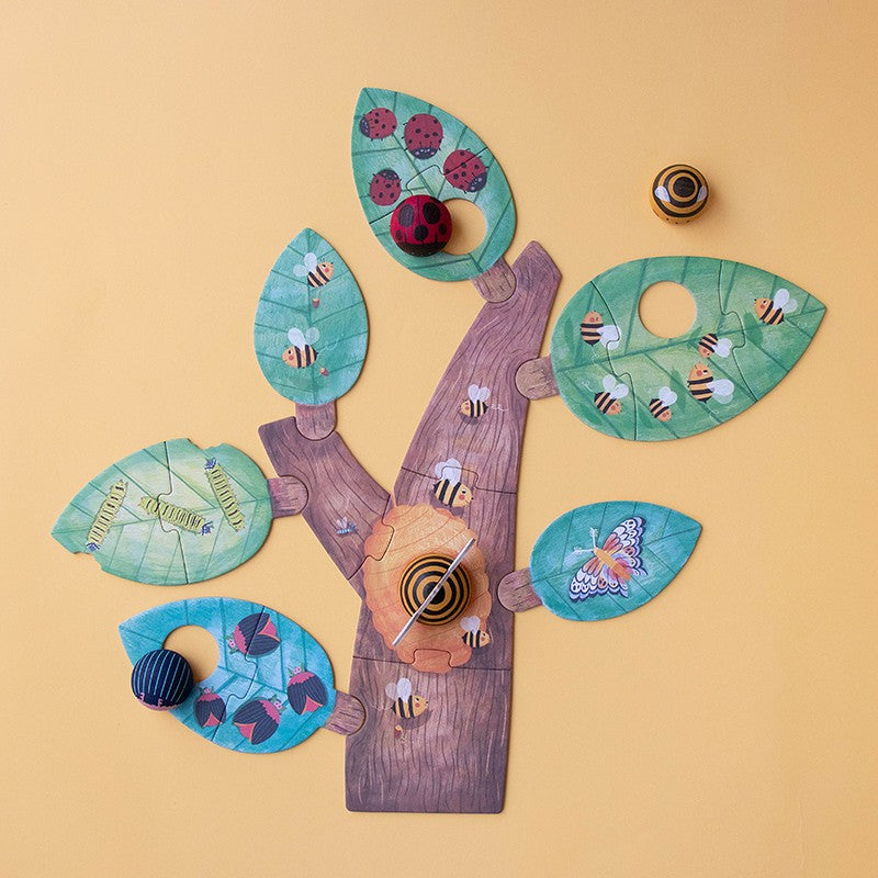 Puzzle Bzzz de Londji montado con hojas e insectos