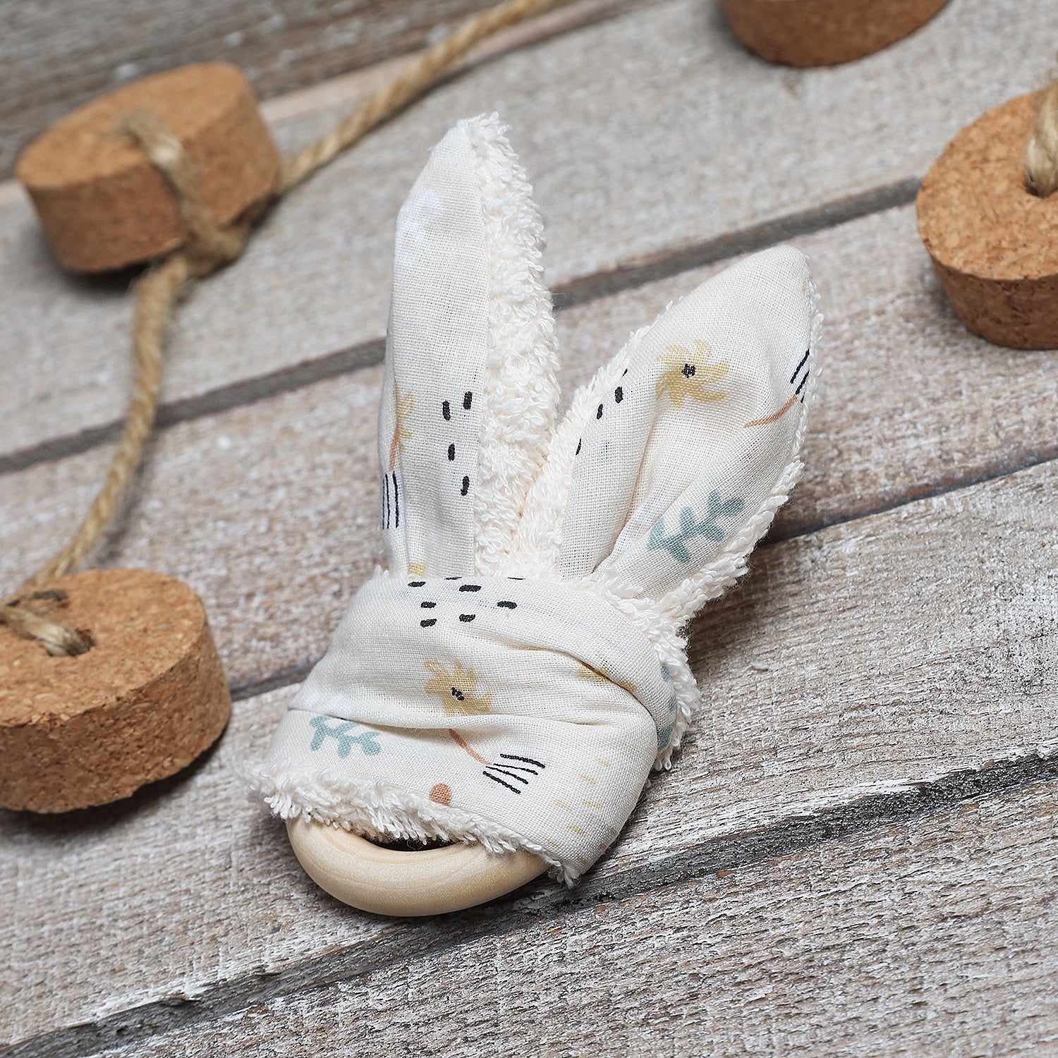 MORDEDOR DE OREJAS DE TELA ·SOFT· - Happy Moments Baby