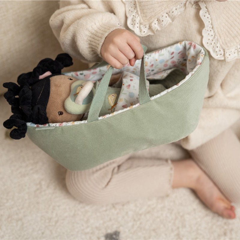 MUÑECA DE TELA LITTLE DUTCH ·BEBÉ EVI CON CESTA Y ACCESORIOS· - Happy Moments Baby