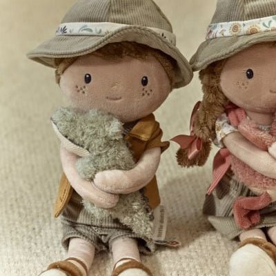 MUÑECO DE TELA MEDIANO LITTLE DUTCH ·JIM EXPLORADOR· - Happy Moments Baby