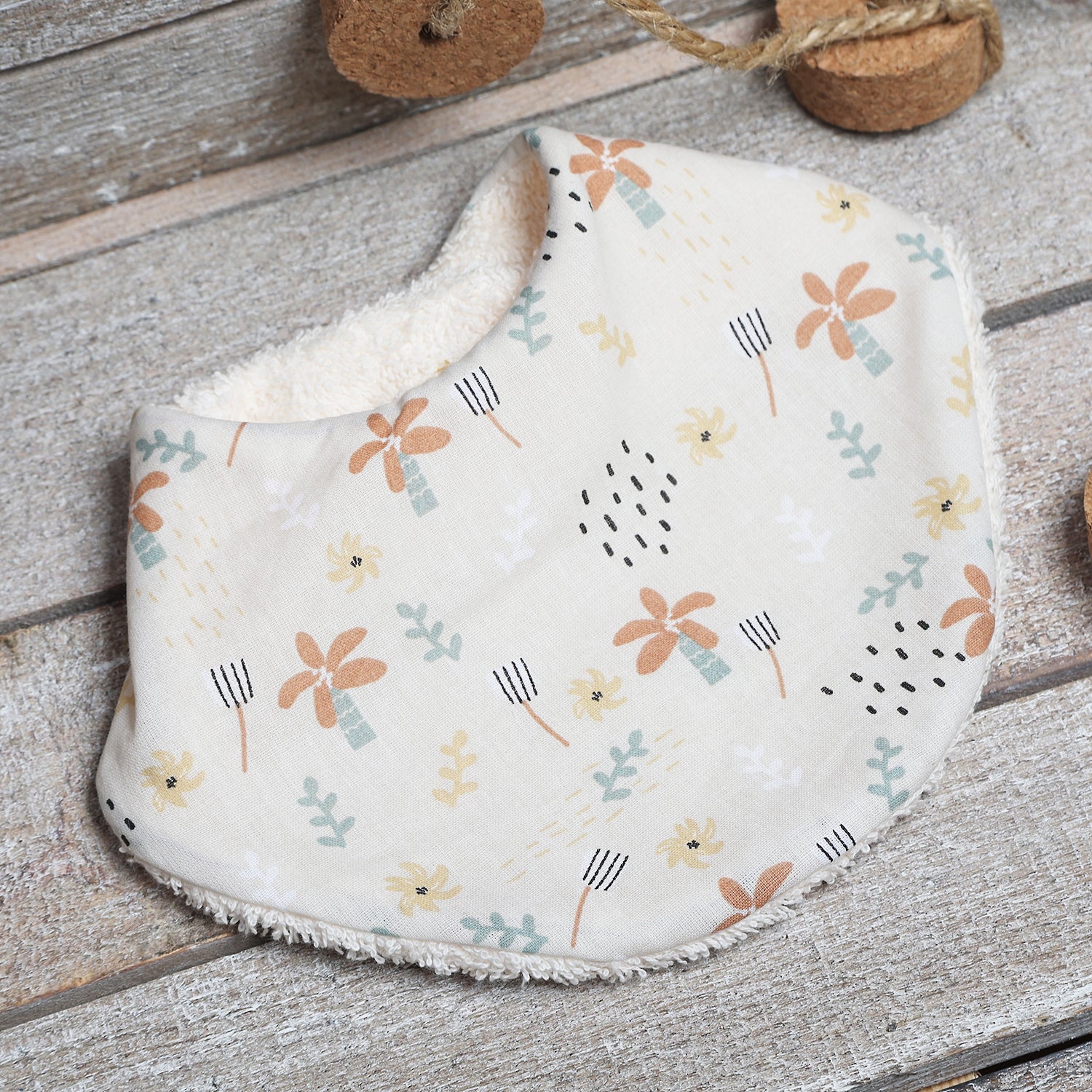 PACK NEWBORN: BANDANA MORDEDOR Y MANTA ·SOFT· - Happy Moments Baby