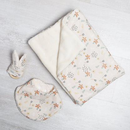 PACK NEWBORN: BANDANA MORDEDOR Y MANTA ·SOFT· - Happy Moments Baby