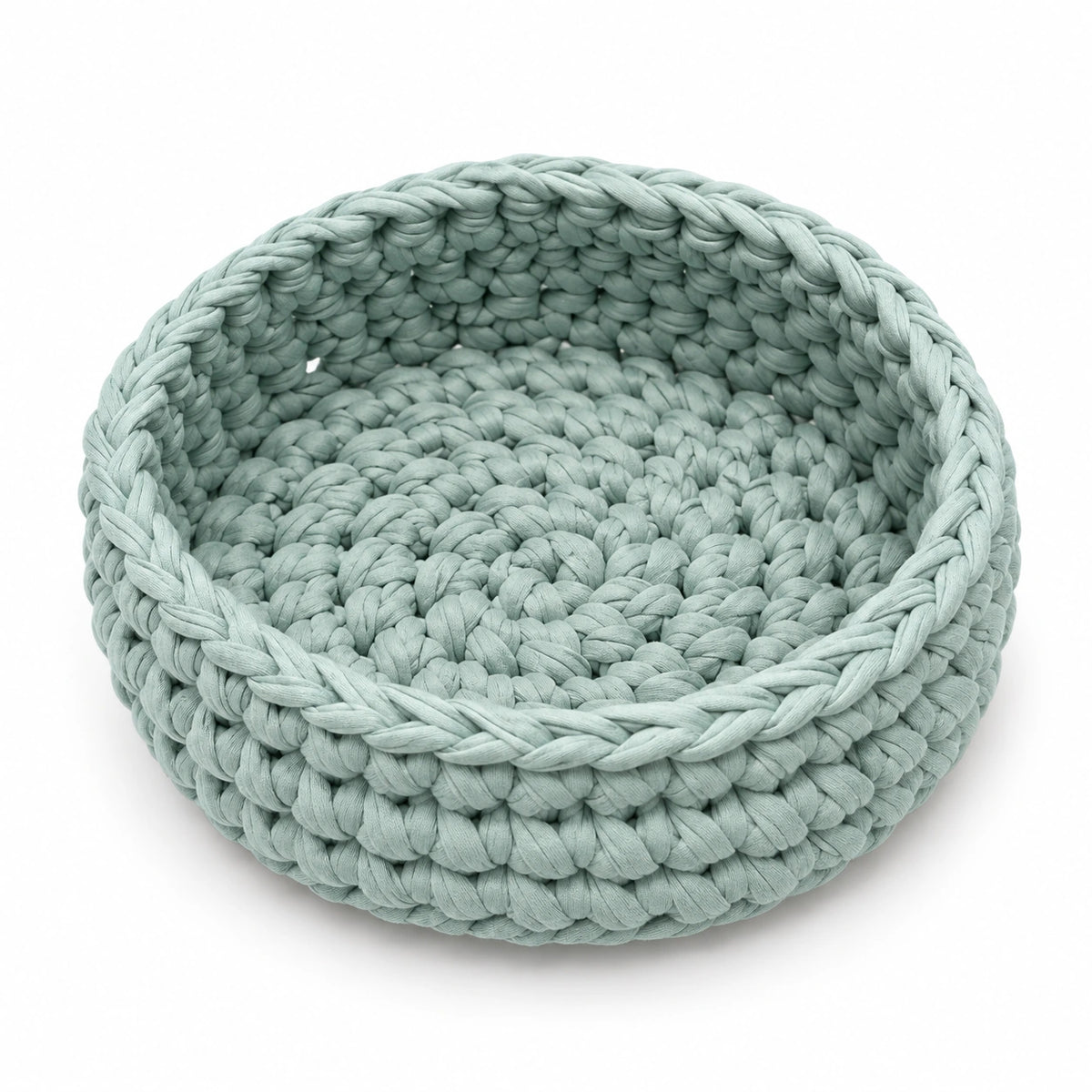 Panera de trapillo Seafoam Mint verde agua, vacía y sin accesorios, vista del interior y del tejido artesanal