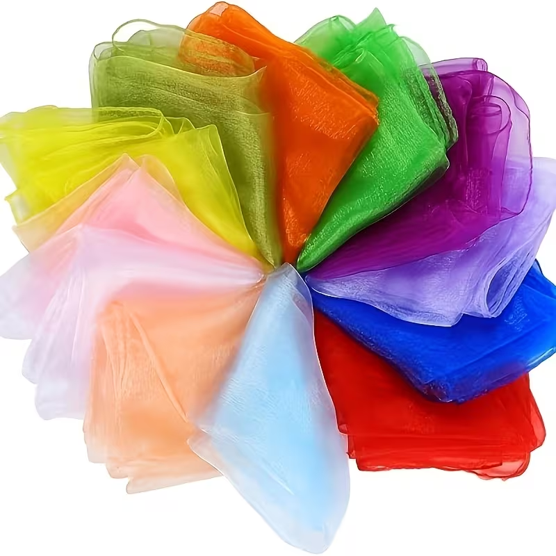 Pañuelos sensoriales plegados en diferentes colores