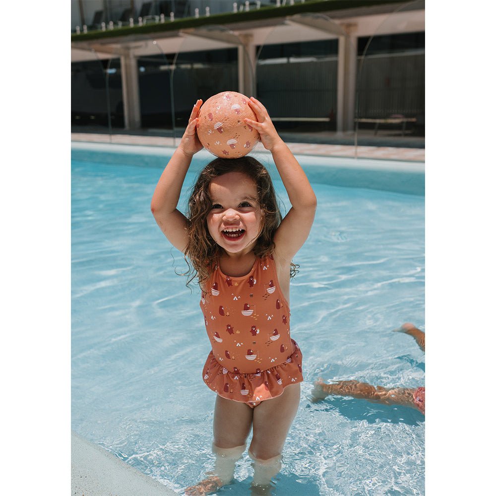 PELOTA PEQUEÑA MONNEKA ·CAMPING· - Happy Moments Baby