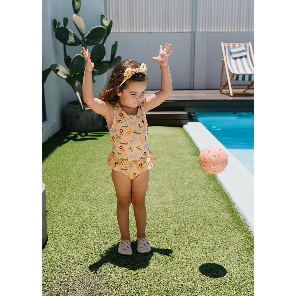 PELOTA PEQUEÑA MONNEKA ·CAMPING· - Happy Moments Baby