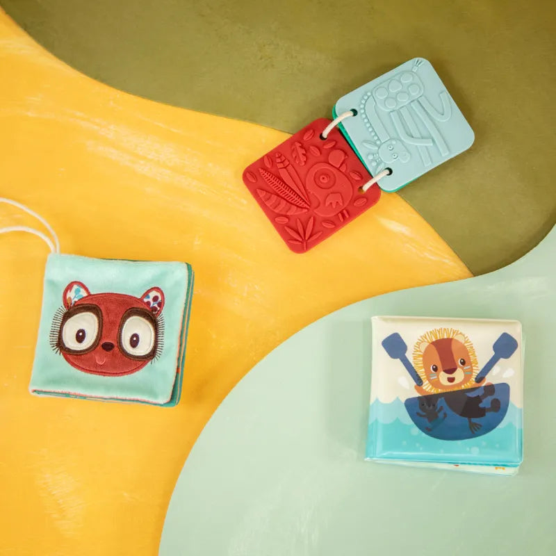 Los tres libros Jungla sobre fondo amarillo y verde — Lilliputiens