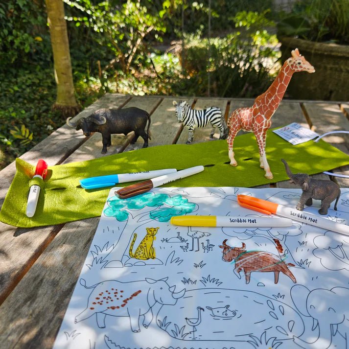 TAPETE DE SILICONA PARA COLORAR ·SCRIBBLE MAT DE SAFARI· - Happy Moments Baby