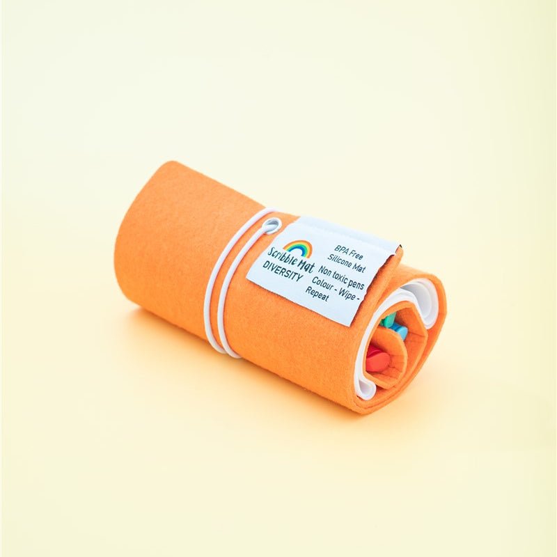 TAPETE DE SILICONA PARA COLORAR ·SCRIBBLE MAT DIVERSITY· - Happy Moments Baby