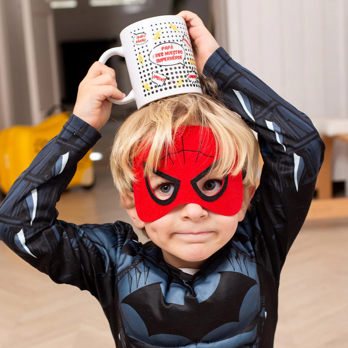 TAZA UO ·PAPÁ ERES NUESTRO SUPERHÉROE· - Happy Moments Baby