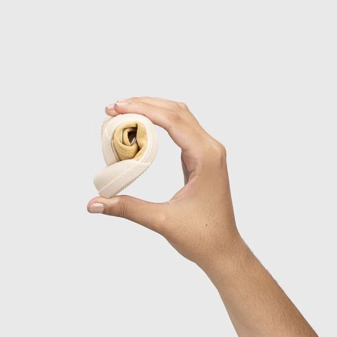 ZAPATILLAS RESPETUOSAS IGOR ·LONA VELCRO MOSTAZA· - Happy Moments Baby