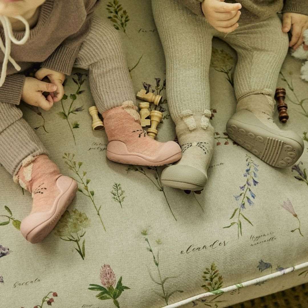 ATTIPAS CALZADO BEBÉ ·RABBIT PINK· - Happy Moments Baby