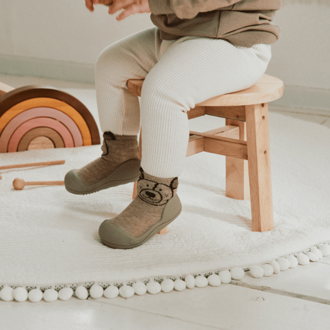 ATTIPAS CALZADO BEBÉ ·TEDDY BEIGE· - Happy Moments Baby