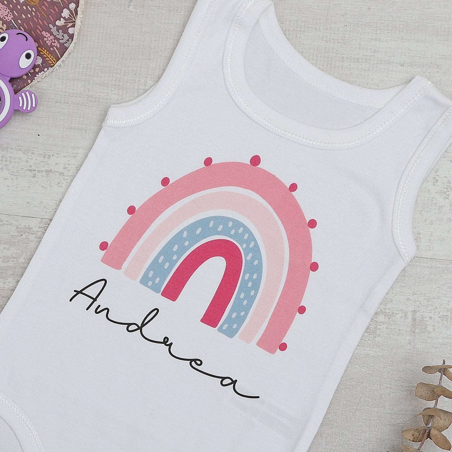 BODY ARCOÍRIS SWEET CON NOMBRE - Happy Moments Baby